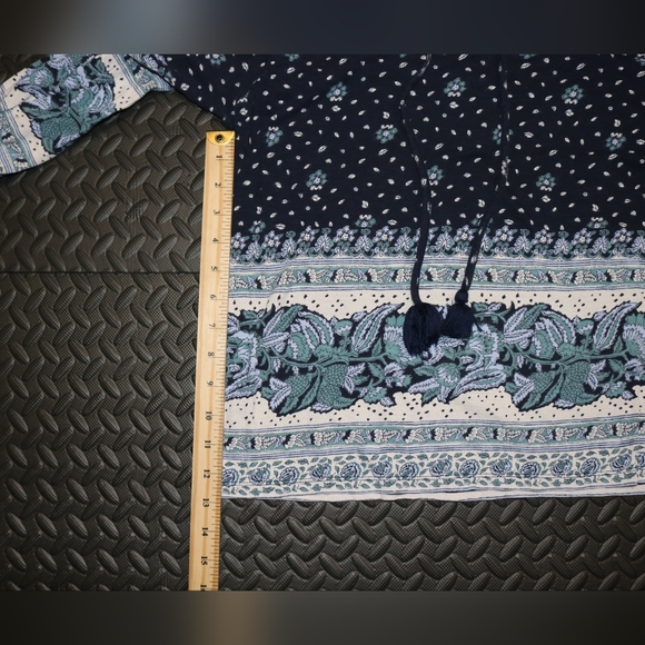 Lucky Brand Top - Picture 4 of 7